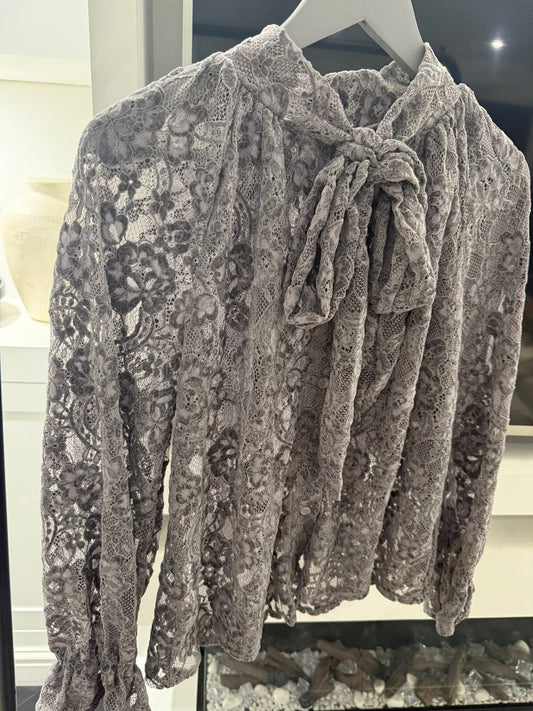 Laced bow neck blouse